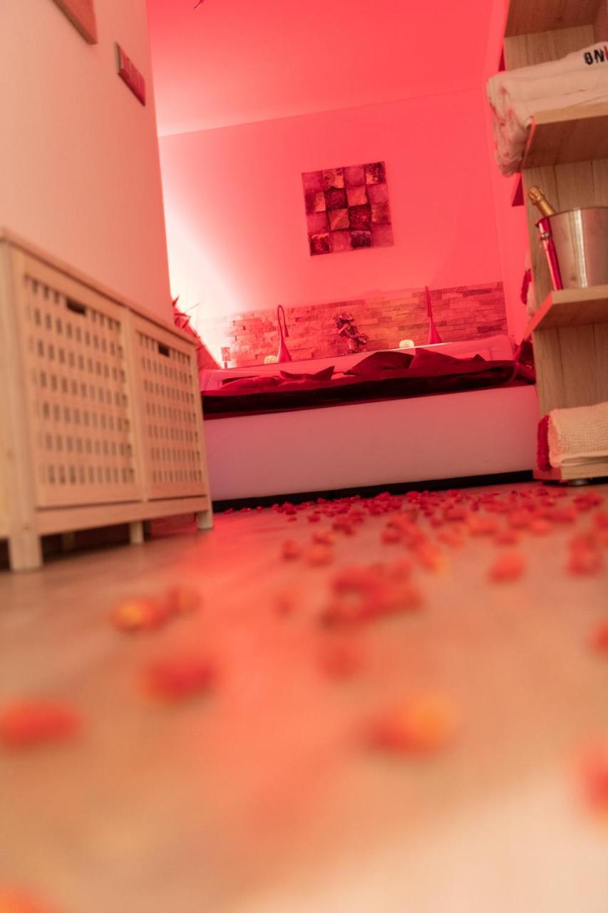 Romanticky Wellness Suite Hotel Heinz Dobris Exterior foto